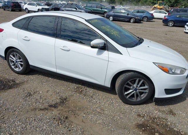 2017 FORD Focus