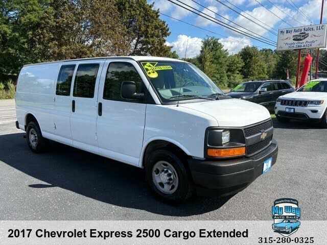 2017 CHEVROLET Express