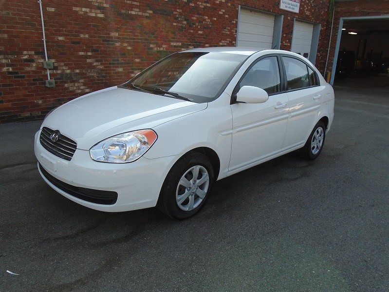 2008 HYUNDAI Accent