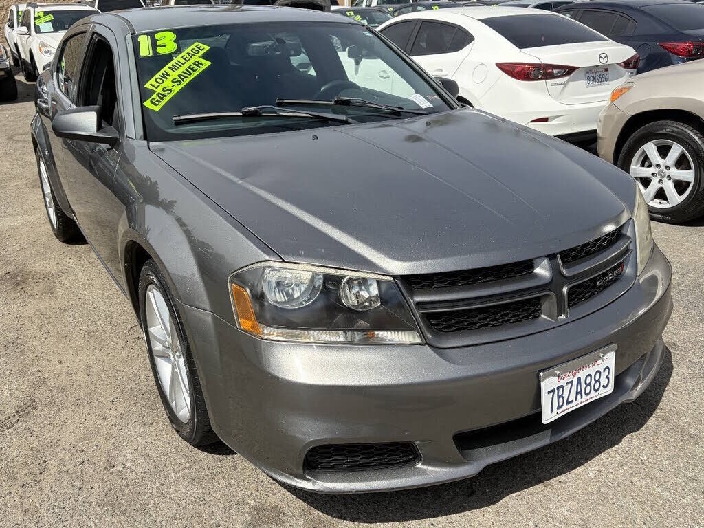 2013 DODGE Avenger
