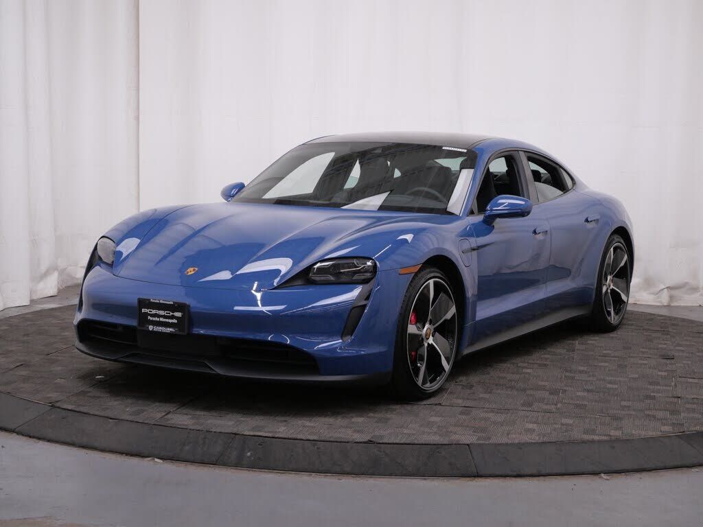 2022 PORSCHE Taycan