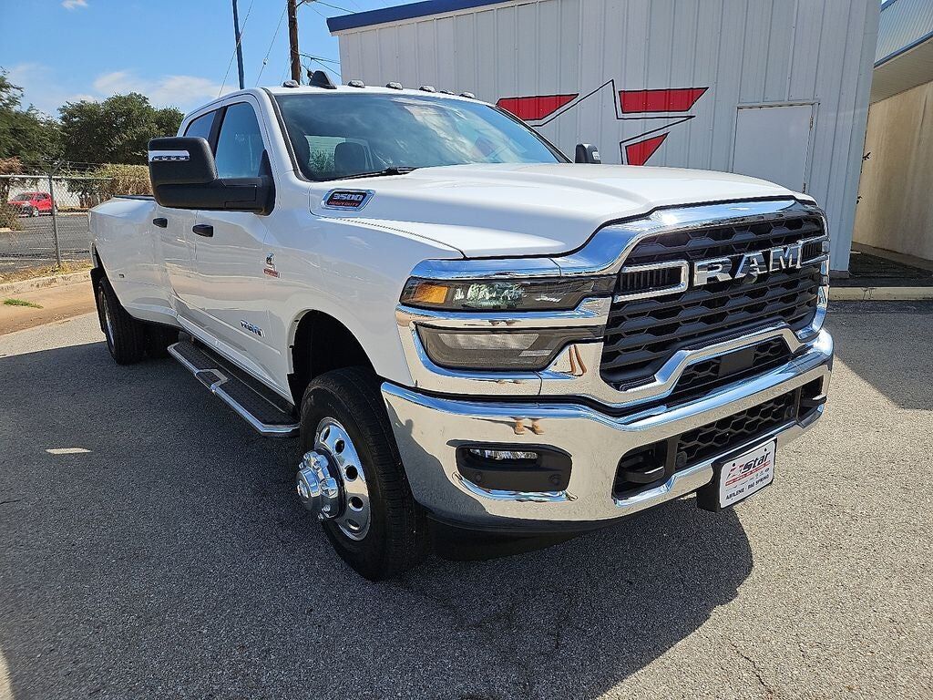 2027 RAM 3500