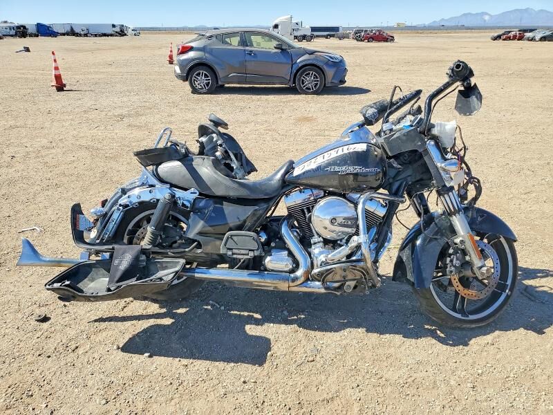 2015 HARLEY DAVIDSON Street Glide