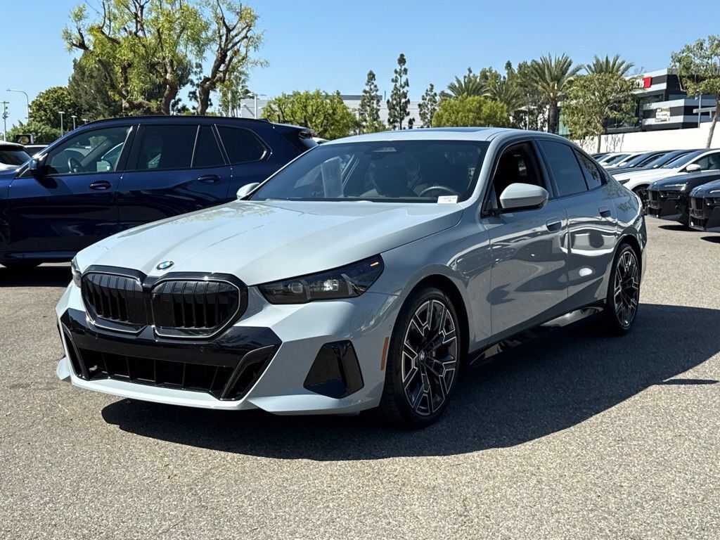 2025 BMW 530i