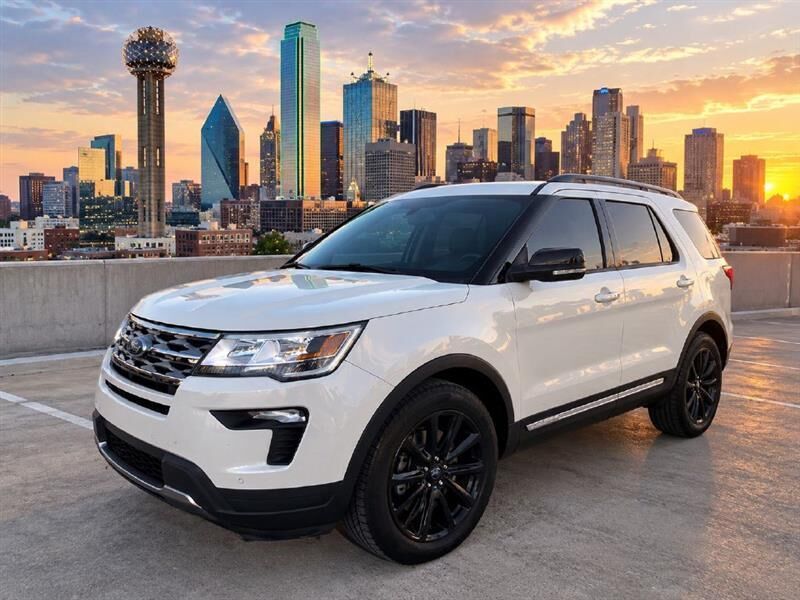 2018 FORD Explorer