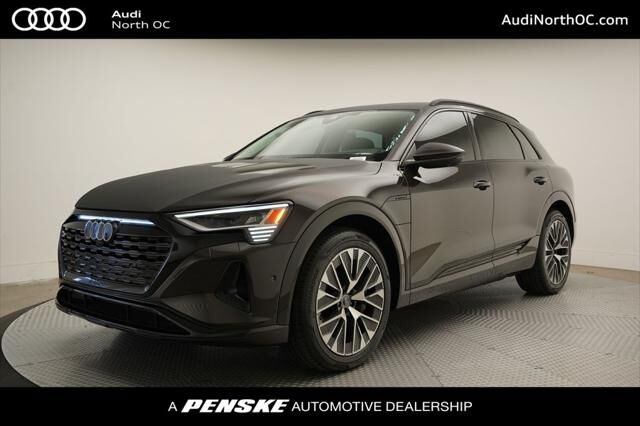 2024 AUDI Q8