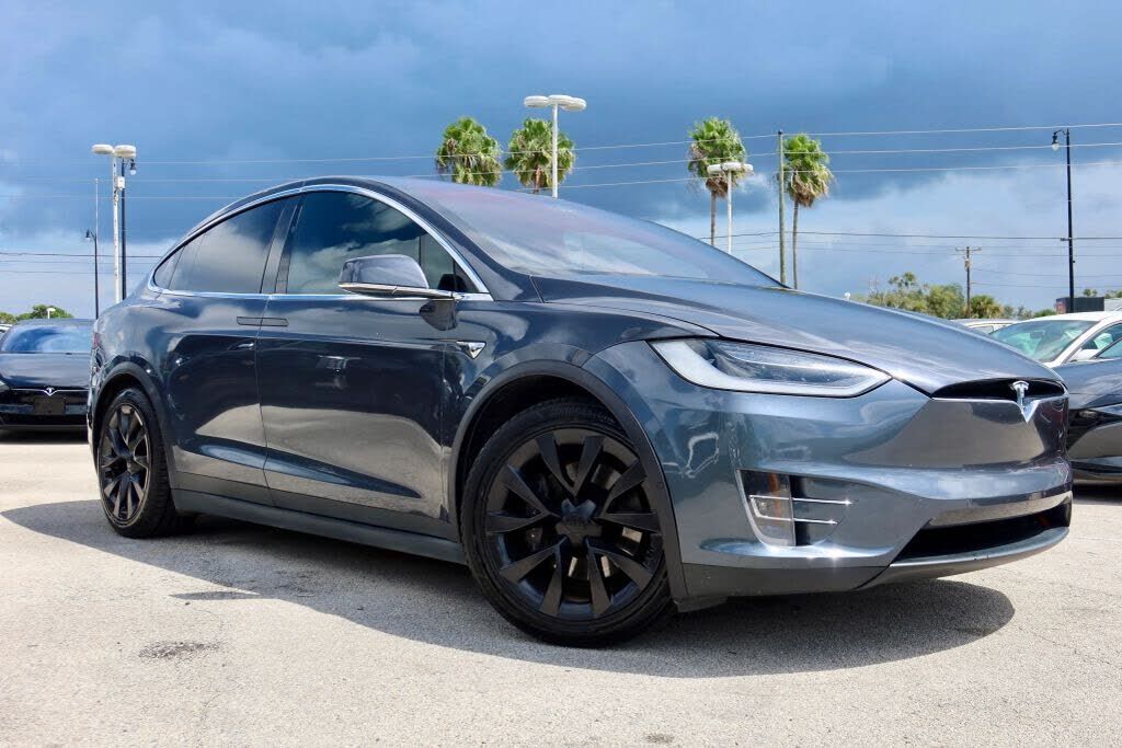 2018 TESLA Model X