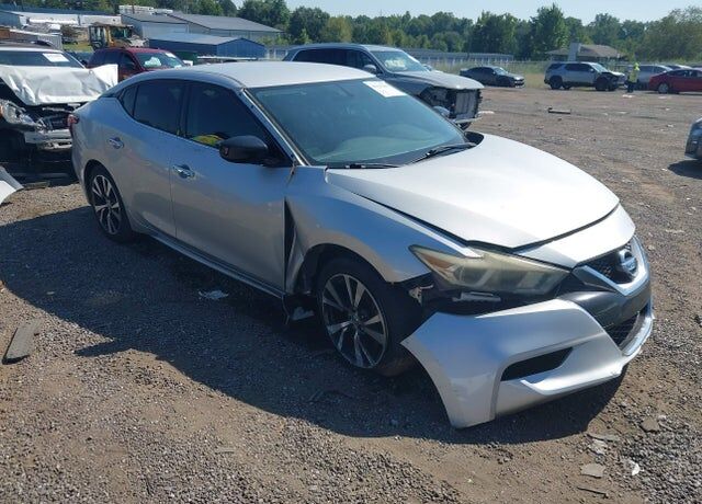 2016 NISSAN Maxima