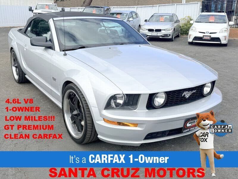 2005 FORD Mustang