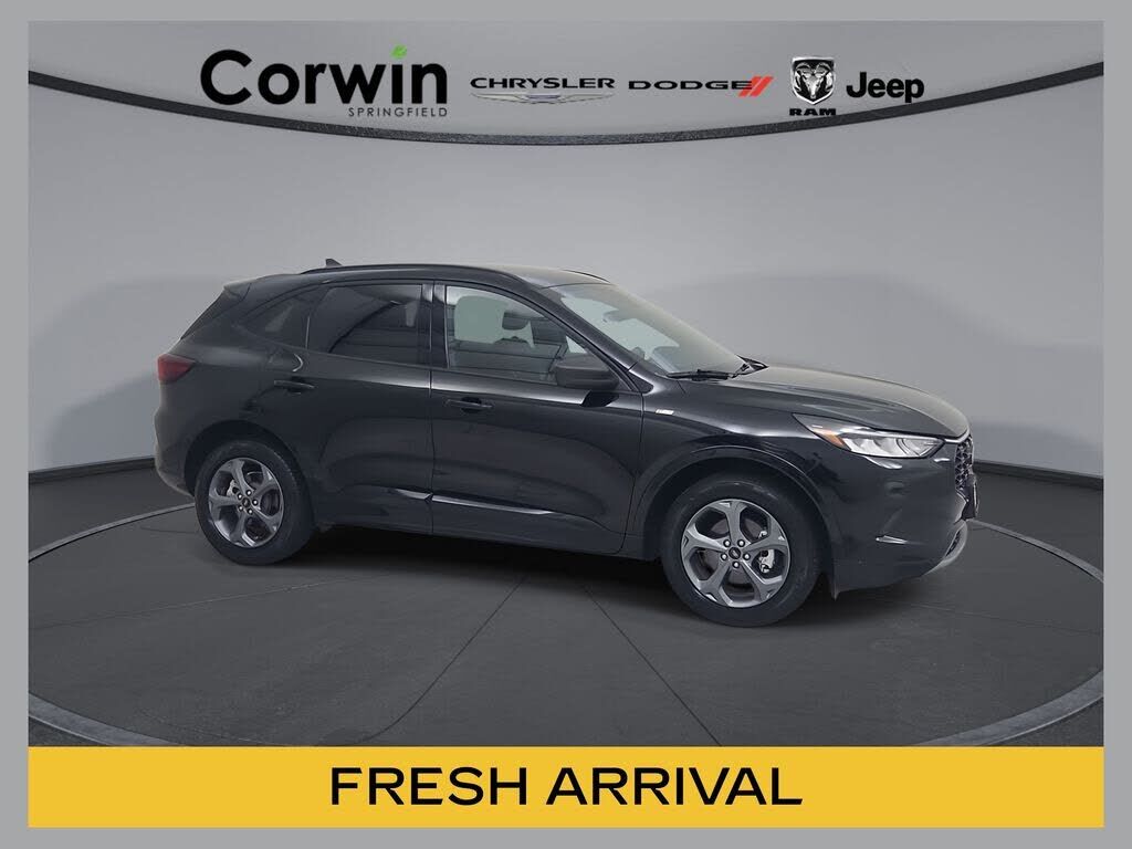 2024 FORD Escape