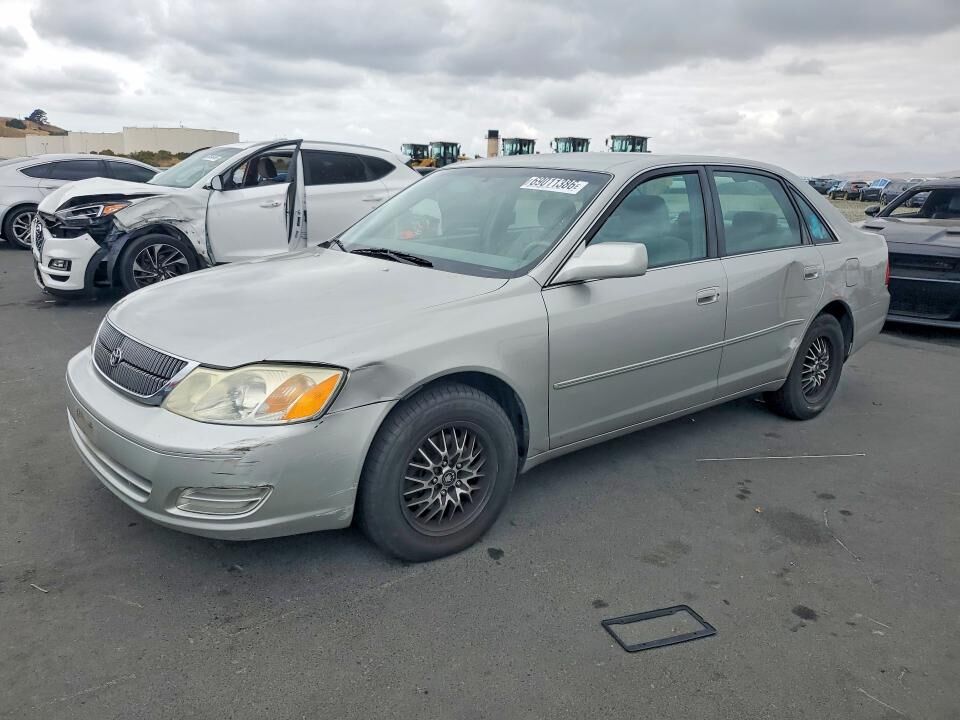 2001 TOYOTA Avalon