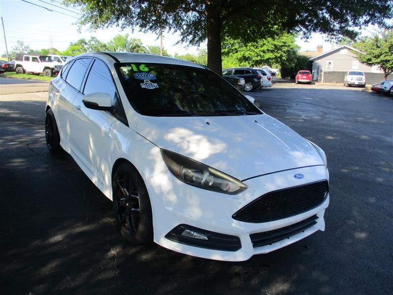 2016 FORD Focus