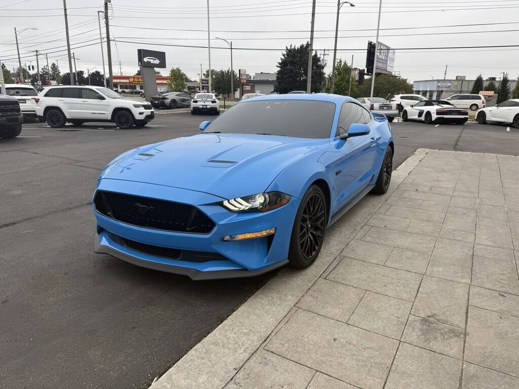 2022 FORD Mustang