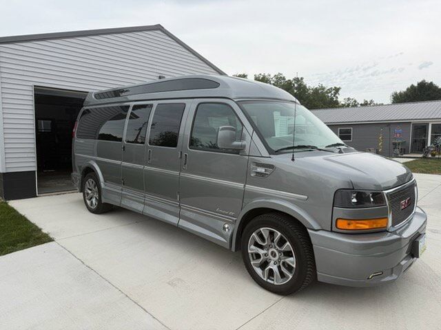 2023 GMC Savana
