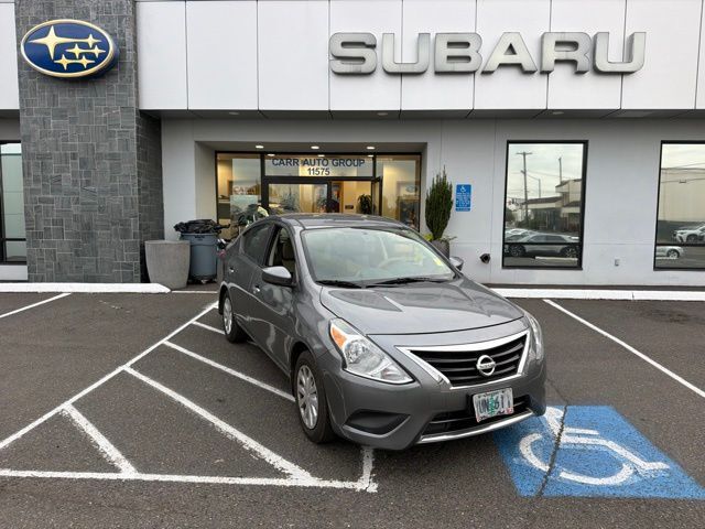 2017 NISSAN Versa
