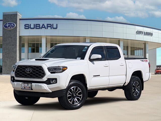 2020 TOYOTA Tacoma