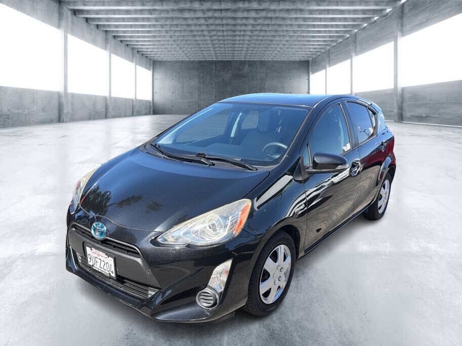 2015 TOYOTA Prius