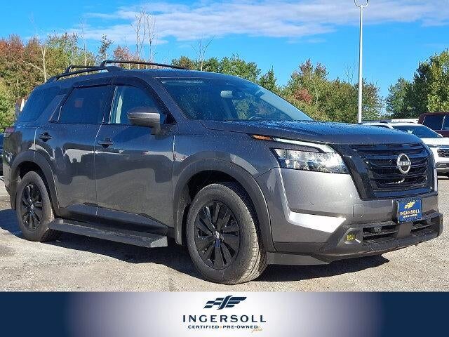 2022 NISSAN Pathfinder