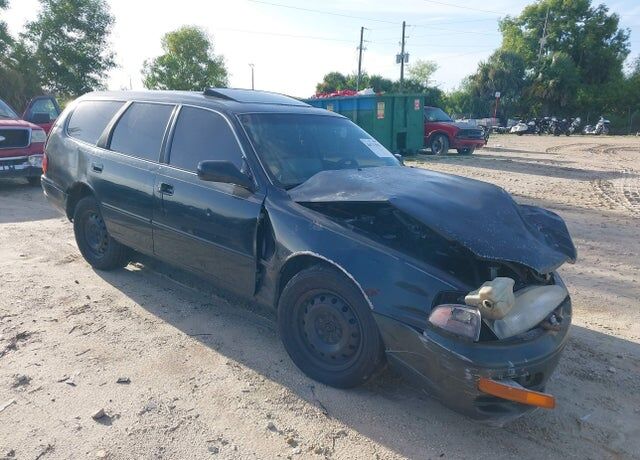 1995 TOYOTA Camry
