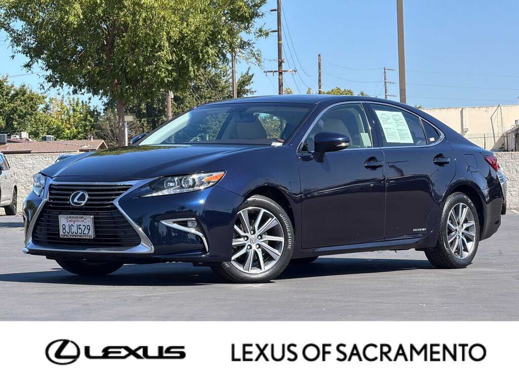 2016 LEXUS ES