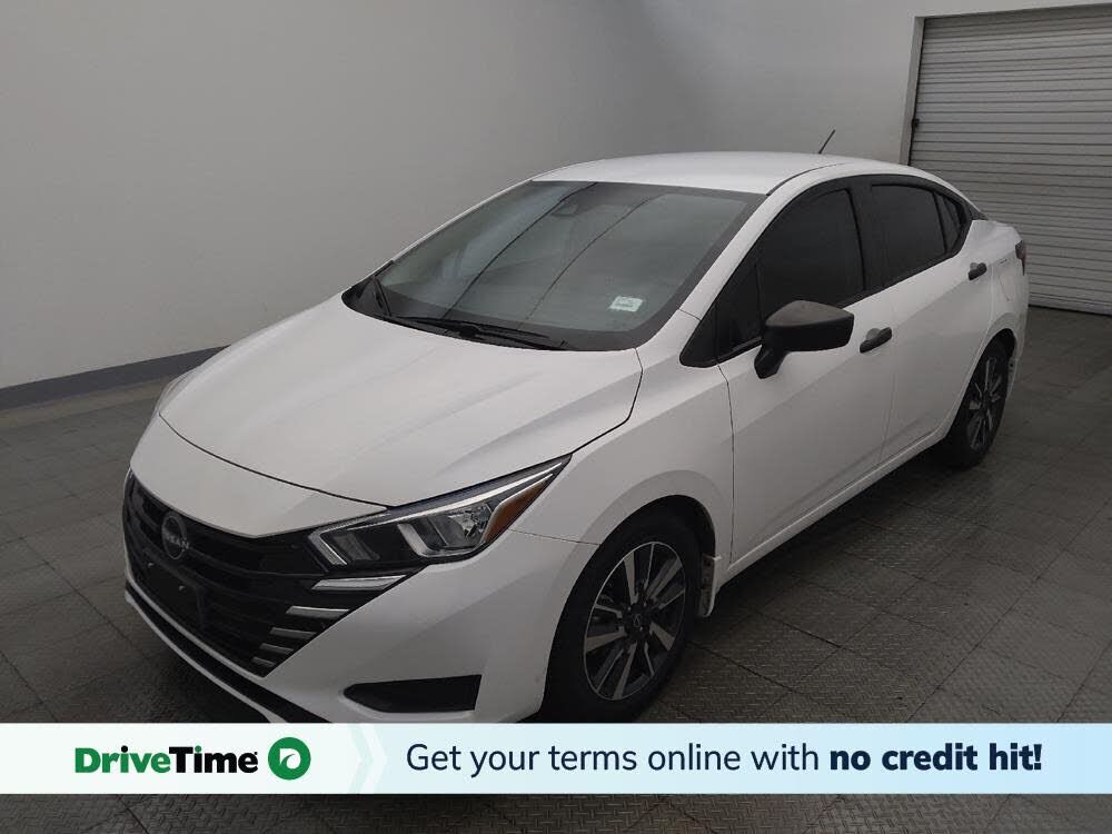 2024 NISSAN Versa