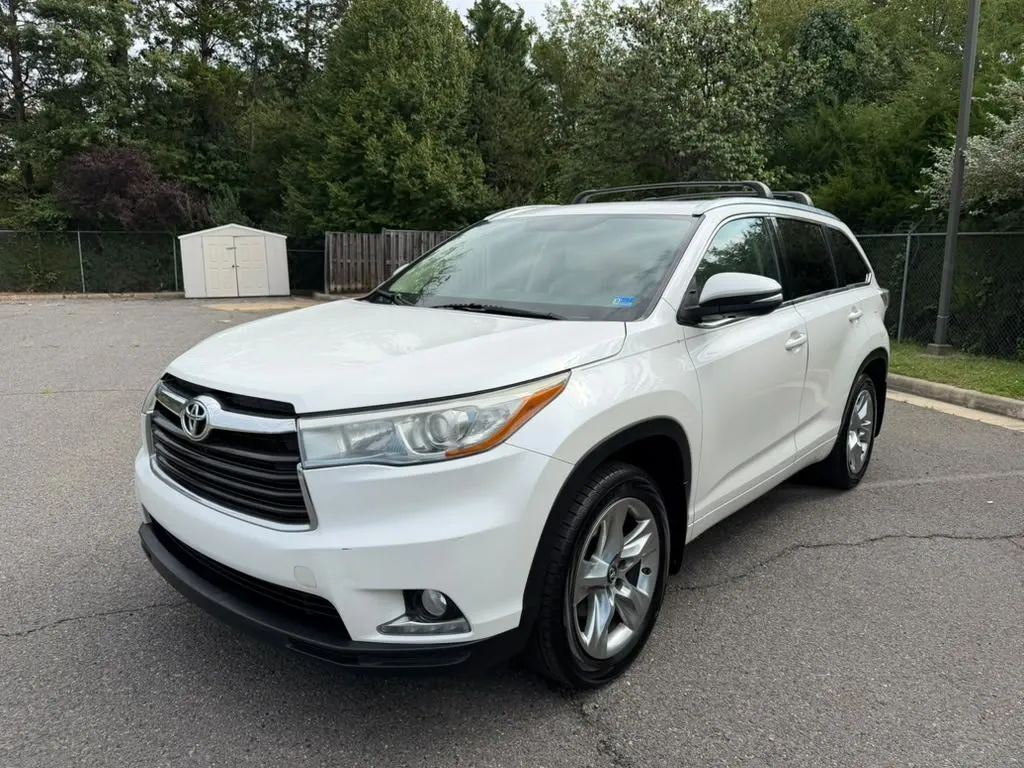 2016 TOYOTA Highlander