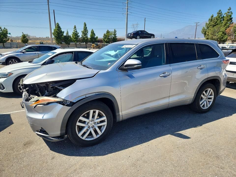 2015 TOYOTA Highlander