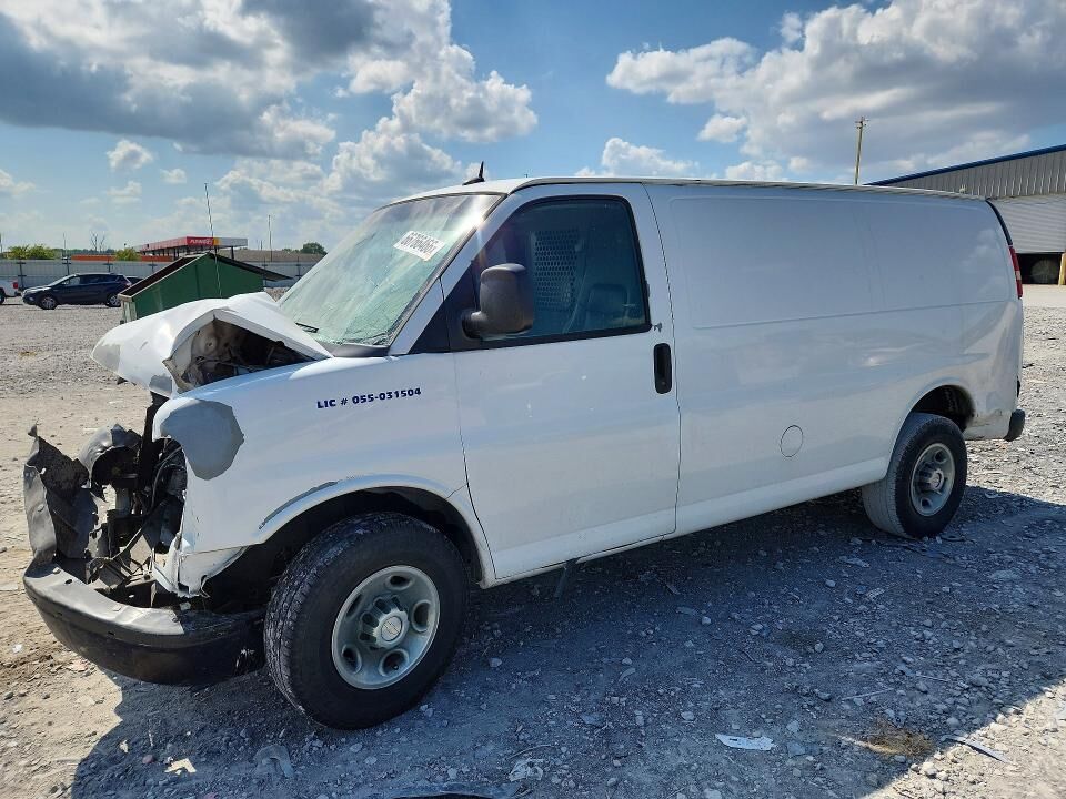 2013 CHEVROLET Express