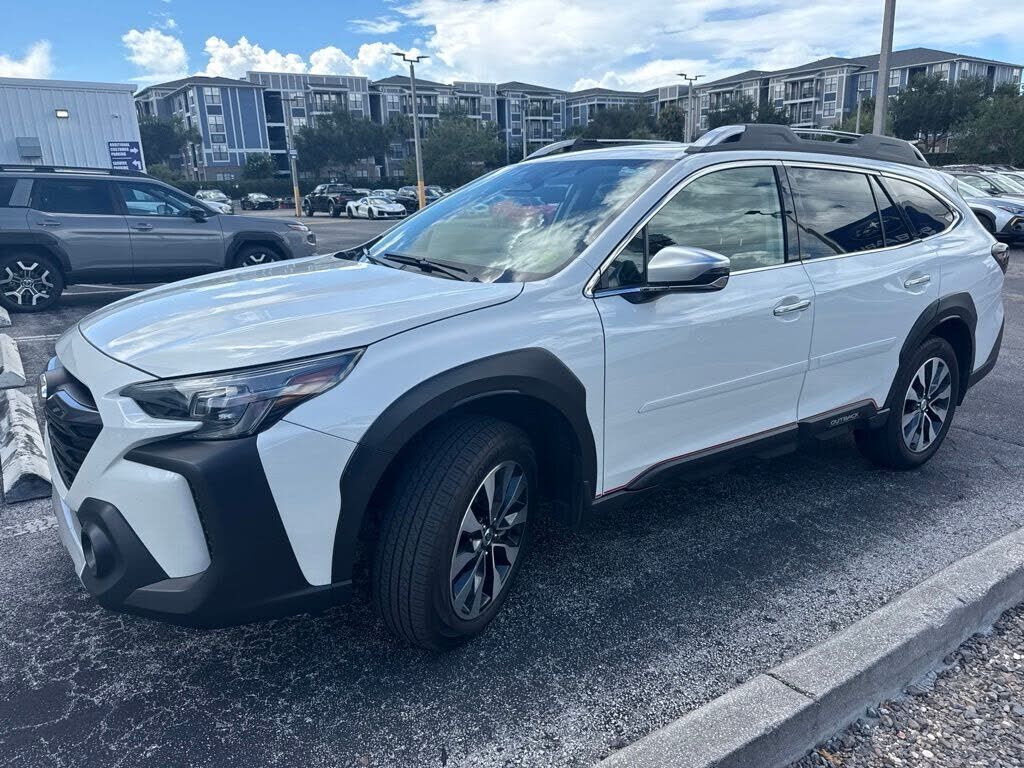 2023 SUBARU Outback