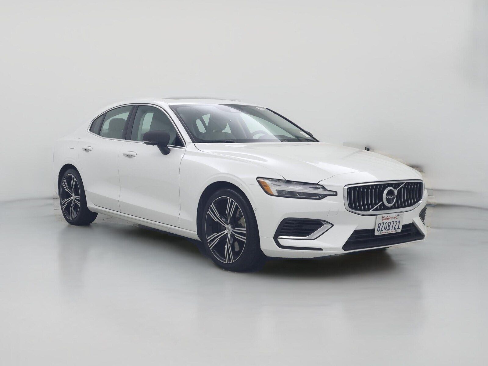 2022 VOLVO S60