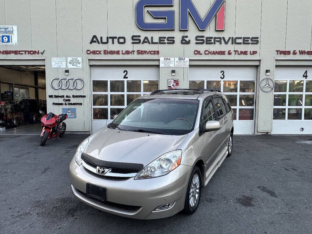 2008 TOYOTA Sienna