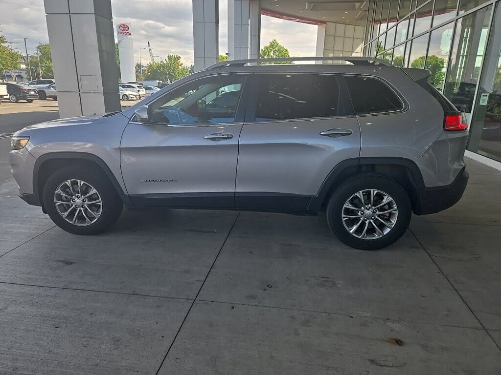 2019 JEEP Cherokee