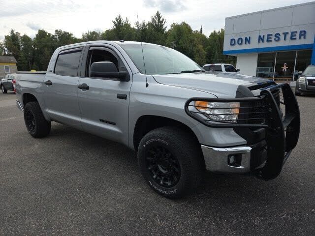 2017 TOYOTA Tundra