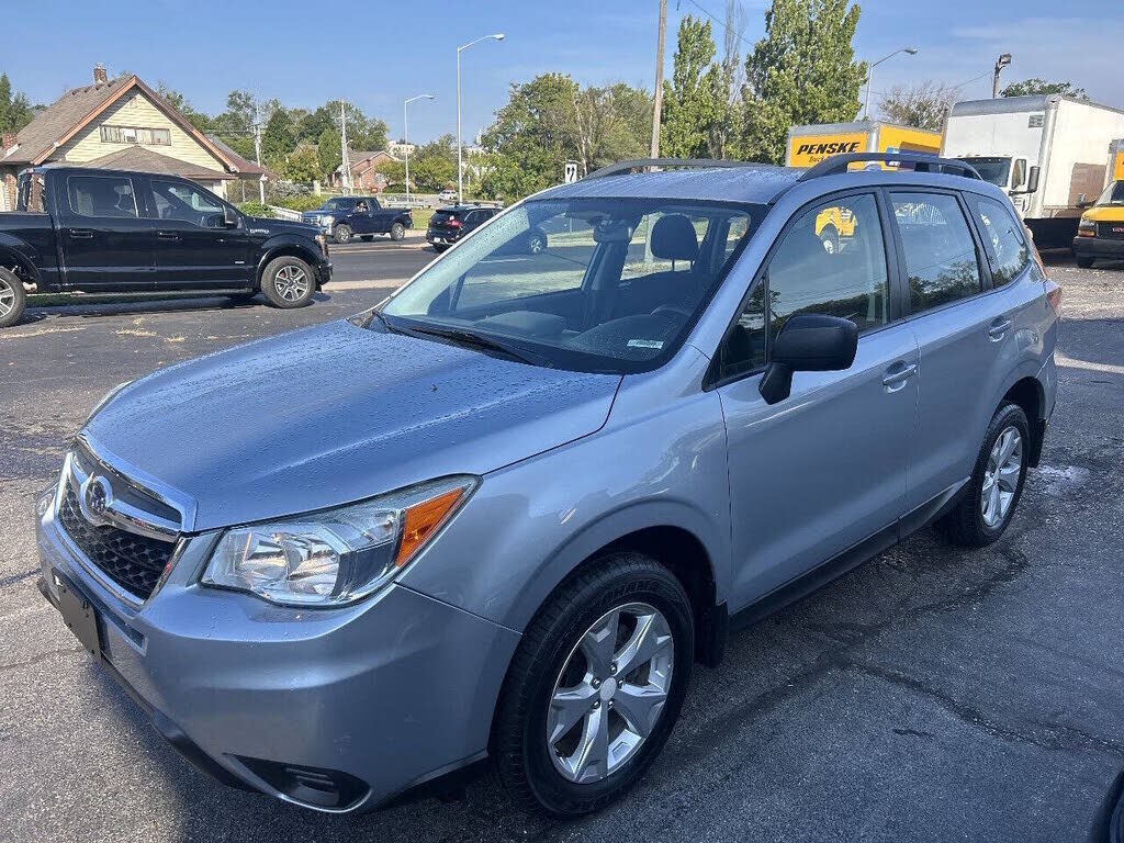2016 SUBARU Forester