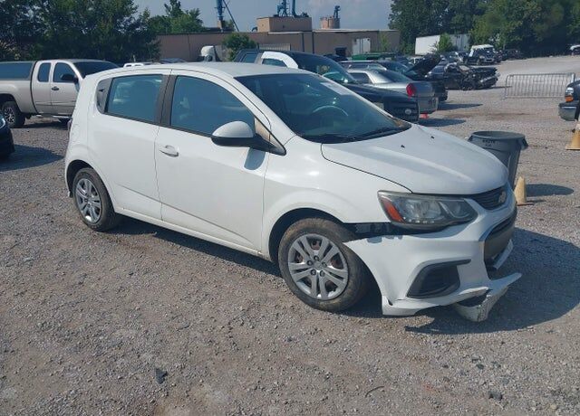 2017 CHEVROLET Sonic