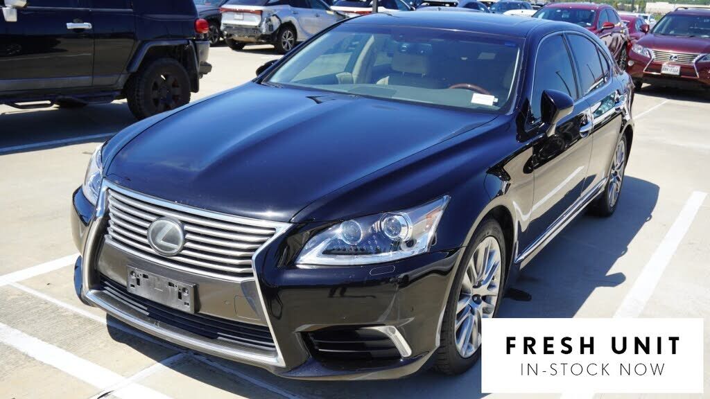 2017 LEXUS LS
