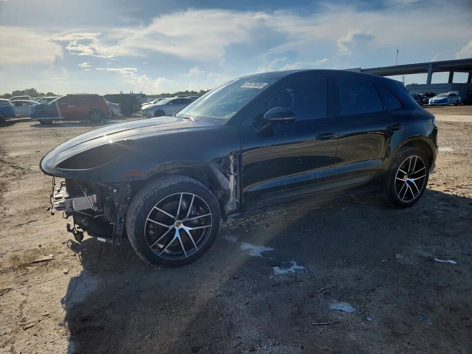 2023 PORSCHE Macan