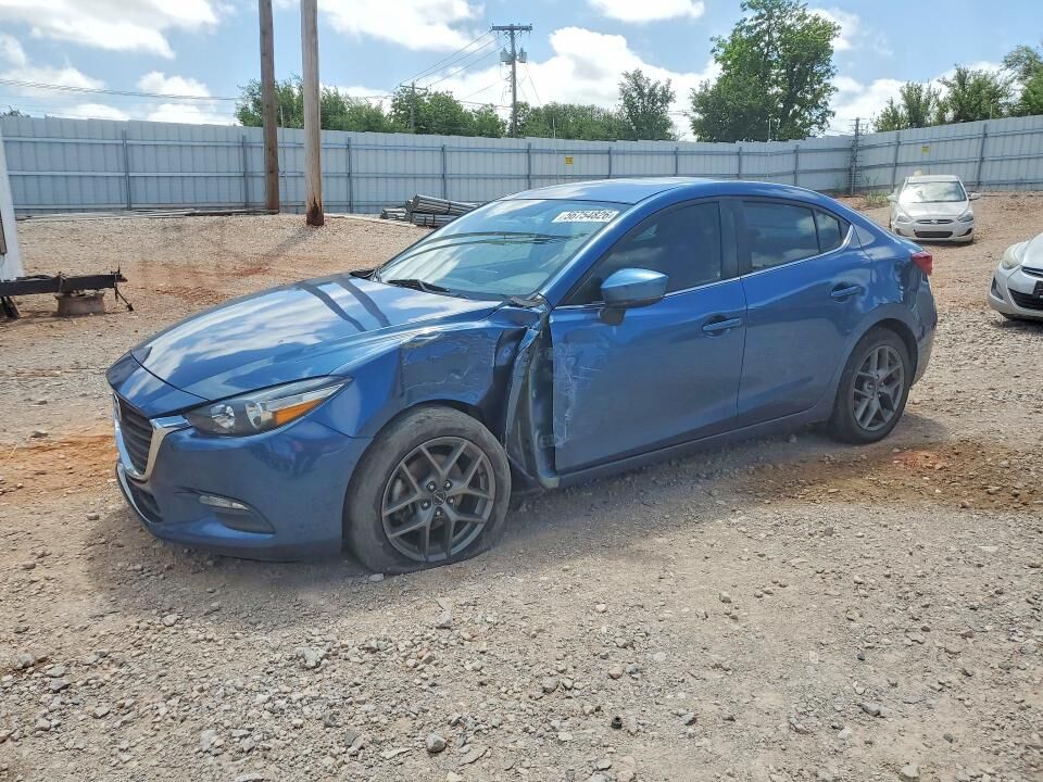 2017 MAZDA Mazda3