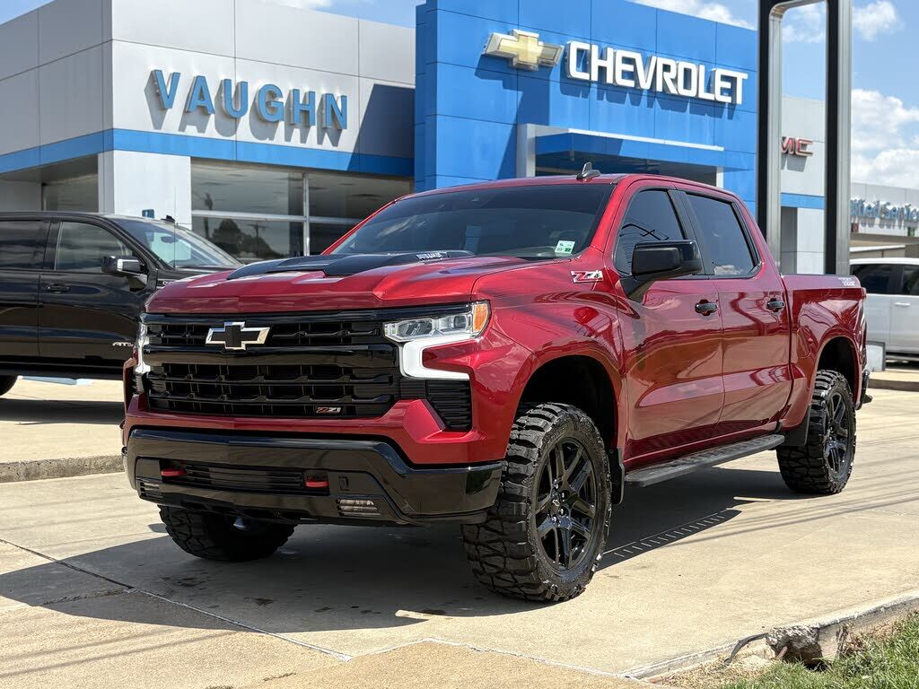 2025 CHEVROLET Silverado
