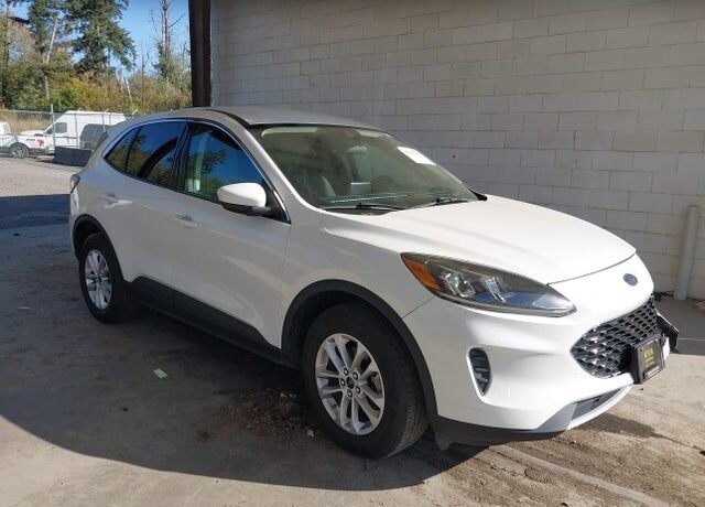 2020 FORD Escape