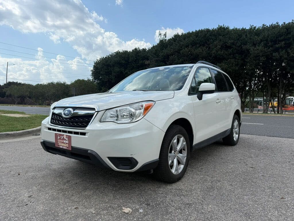 2016 SUBARU Forester