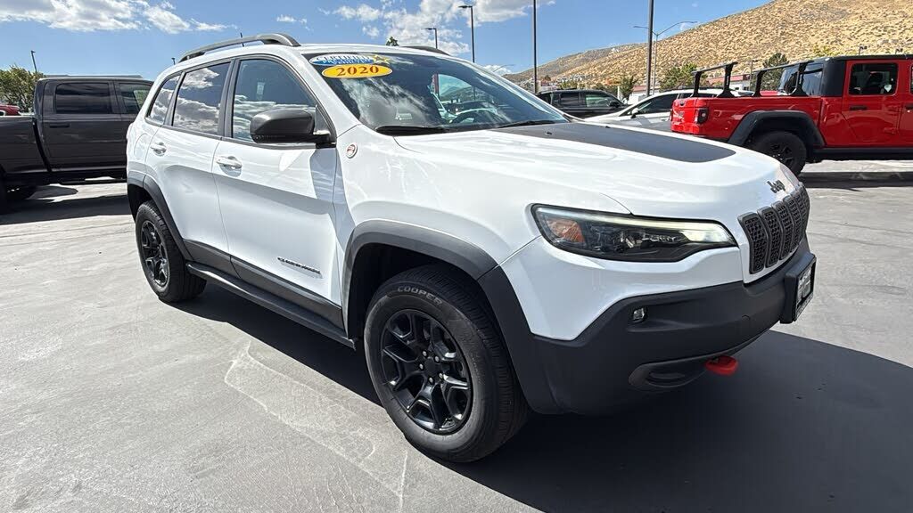 2020 JEEP Cherokee