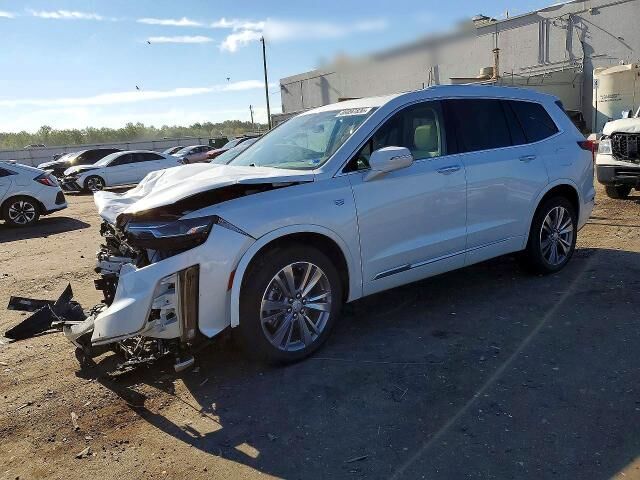 2021 CADILLAC XT6