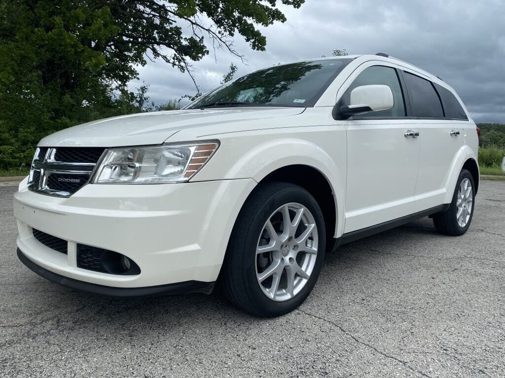 2011 DODGE Journey