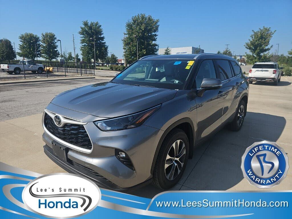 2026 TOYOTA Highlander
