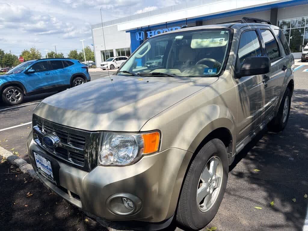 2011 FORD Escape