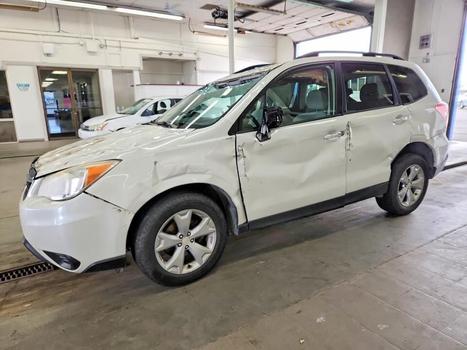 2015 SUBARU Forester