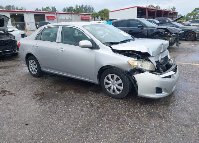 2010 TOYOTA Corolla