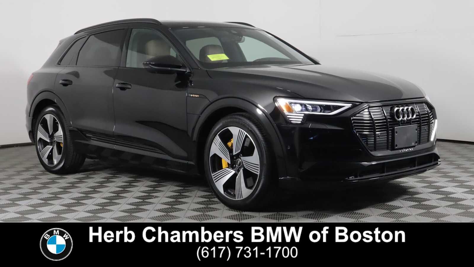 2022 AUDI e-tron