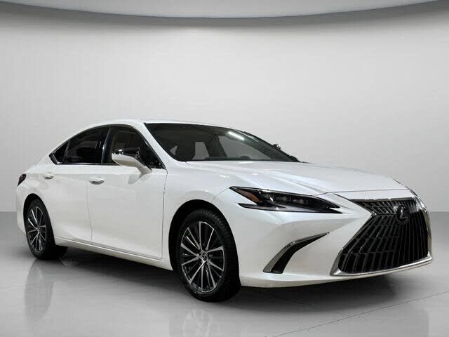 2023 LEXUS ES
